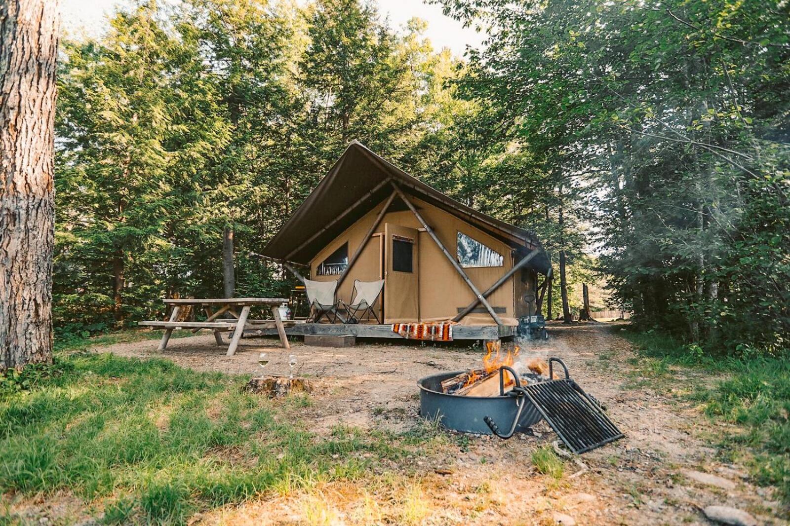 Huttopia White Mountains Albany ภายนอก รูปภาพ